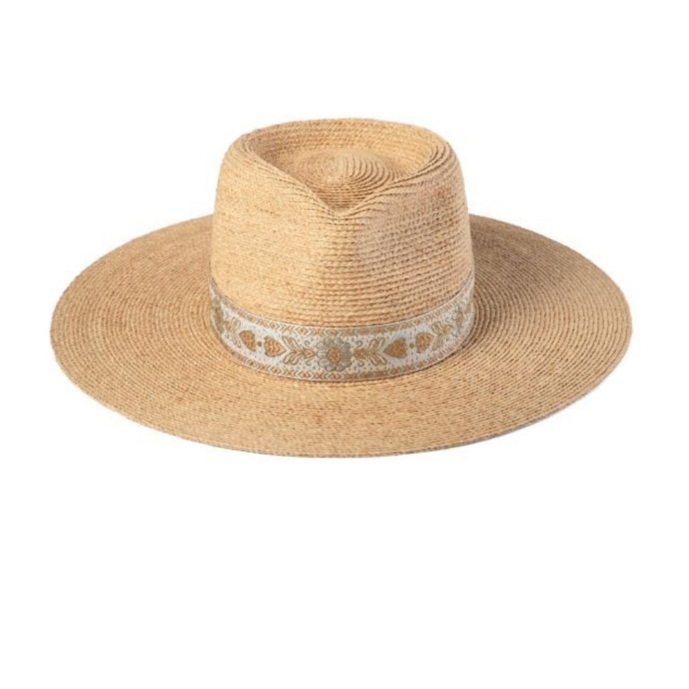 Lack of color straw hat